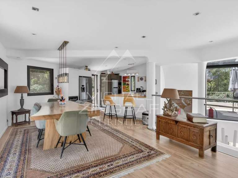Maison Tourrettes - 4 chambres - 291m²