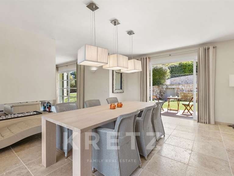 Maison Tourrettes - 2 chambres - 260m²