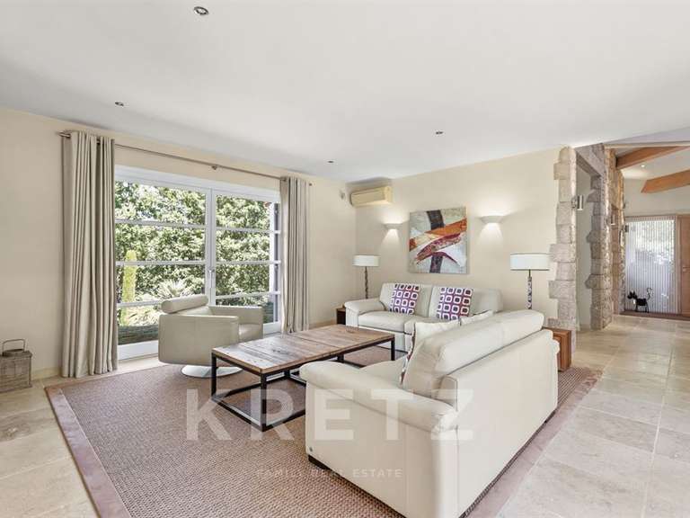 Maison Tourrettes - 2 chambres - 260m²