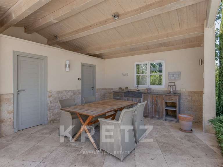 Maison Tourrettes - 2 chambres - 260m²