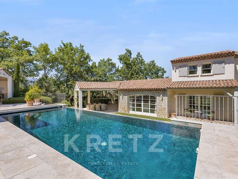 Maison Tourrettes - 2 chambres - 260m²