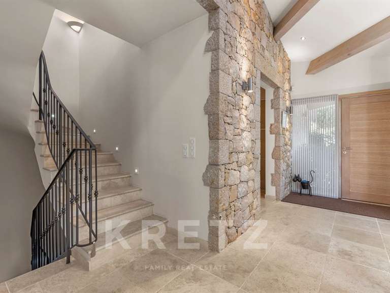 Maison Tourrettes - 2 chambres - 260m²