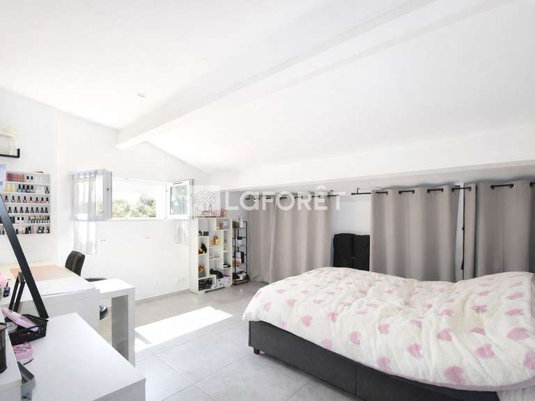 House Tourrettes - 4 bedrooms - 302m²