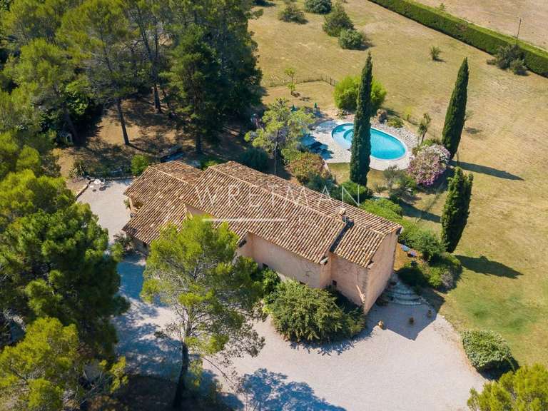 House Tourrettes - 5 bedrooms - 200m²