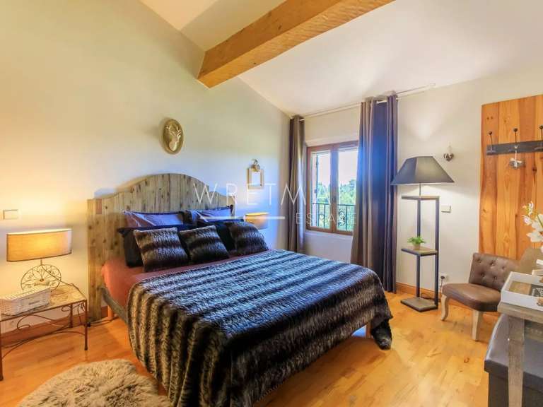 House Tourrettes - 5 bedrooms - 200m²