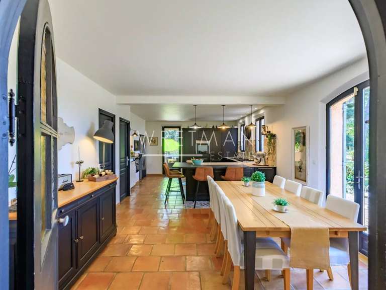 House Tourrettes - 5 bedrooms - 200m²