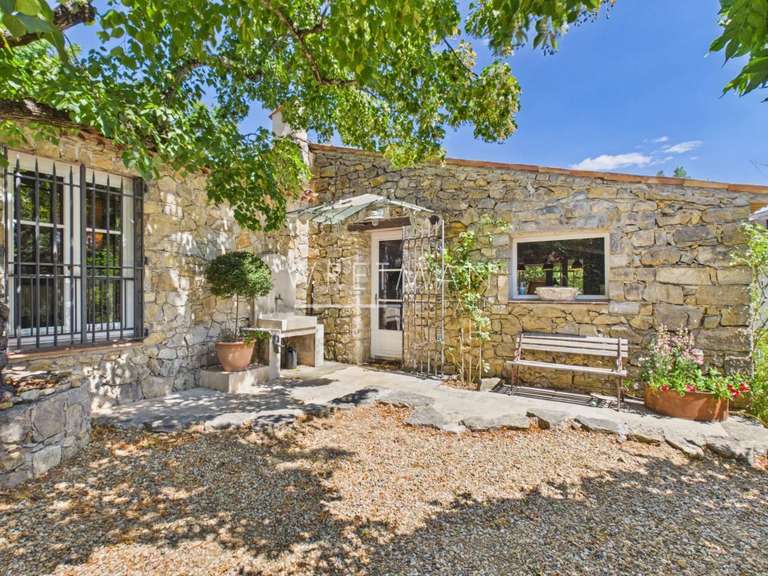 Maison Tourrettes - 3 chambres - 110m²