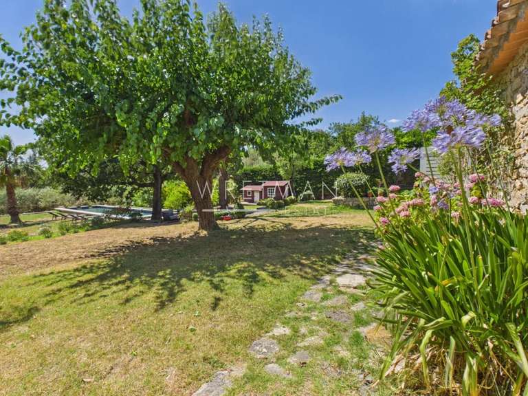 Maison Tourrettes - 3 chambres - 110m²
