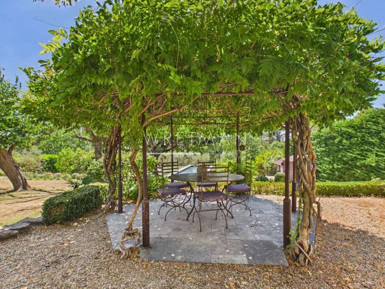 Maison Tourrettes - 3 chambres - 110m²