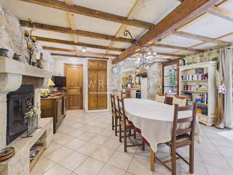 Maison Tourrettes - 4 chambres - 110m²
