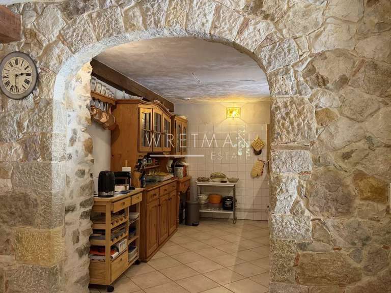 Maison Tourrettes - 4 chambres - 110m²