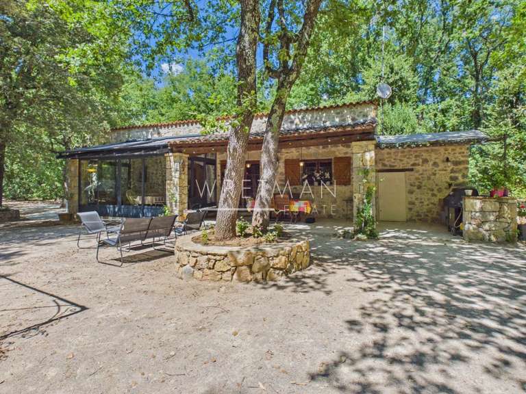 Maison Tourrettes - 4 chambres - 110m²