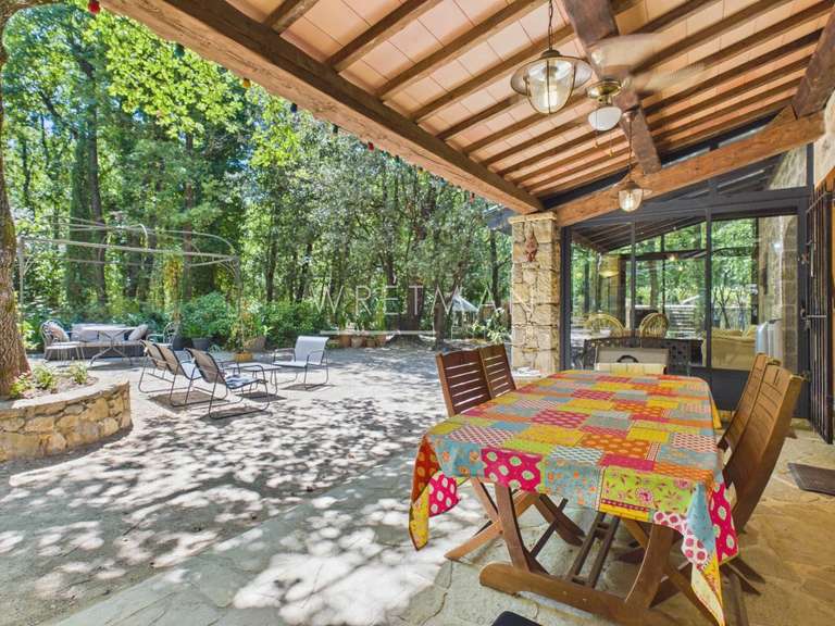 Maison Tourrettes - 4 chambres - 110m²