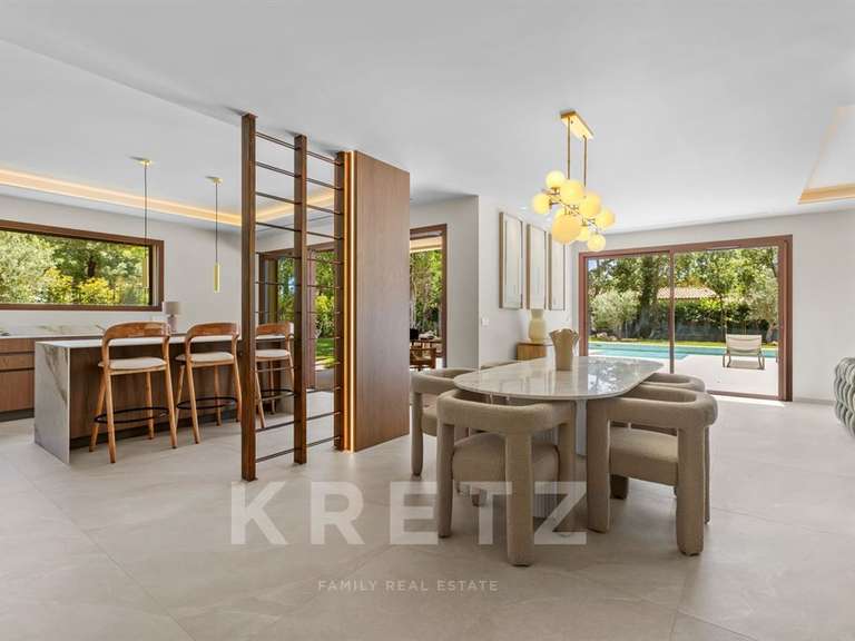 Maison Tourrettes - 4 chambres - 250m²