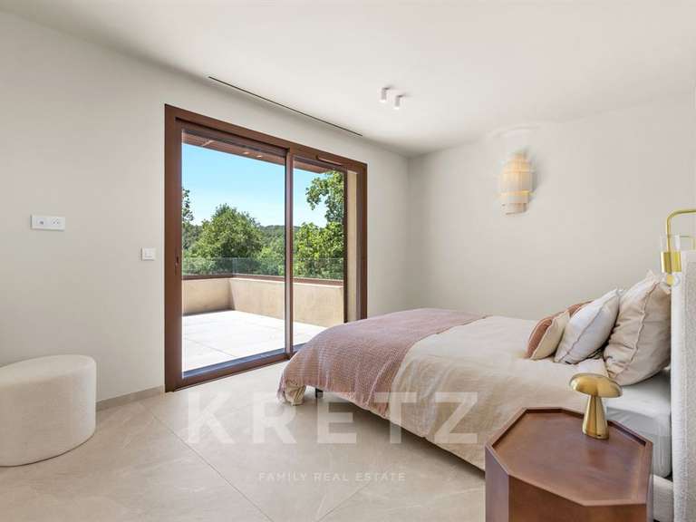Maison Tourrettes - 4 chambres - 250m²