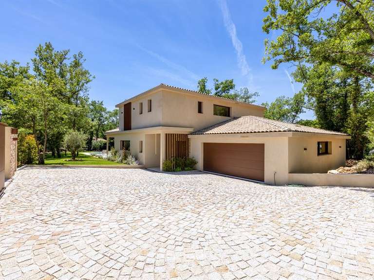 Maison Tourrettes - 4 chambres - 250m²