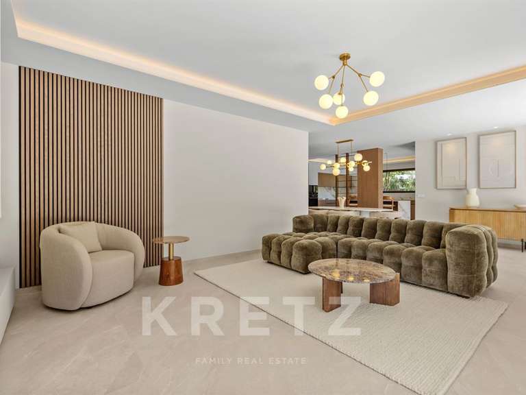 Maison Tourrettes - 4 chambres - 250m²