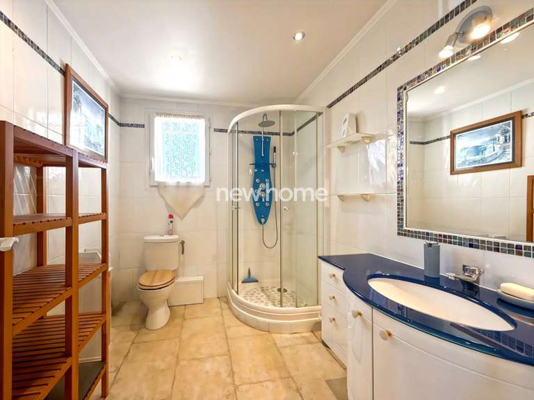 Maison Tourrettes - 3 chambres - 180m²