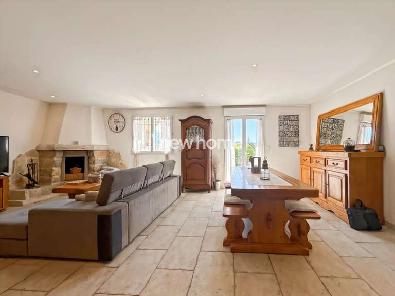 Maison Tourrettes - 3 chambres - 180m²
