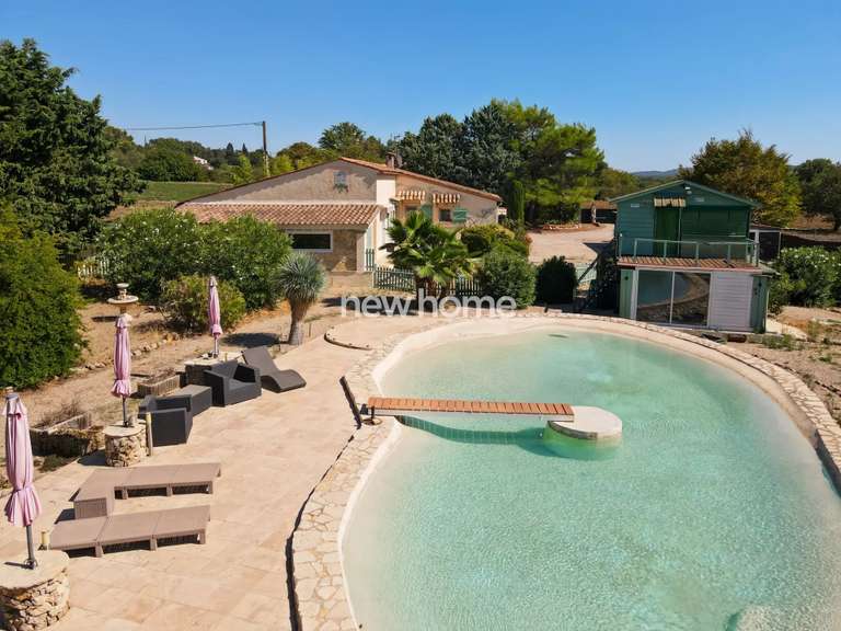 Maison Tourrettes - 3 chambres - 180m²