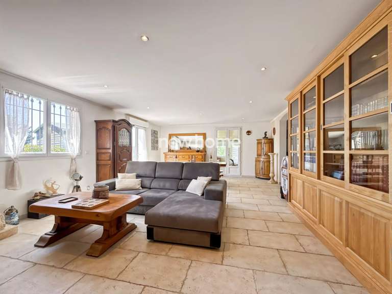 Maison Tourrettes - 3 chambres - 180m²