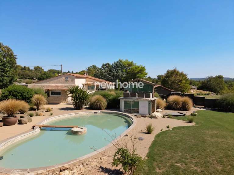 Maison Tourrettes - 3 chambres - 180m²