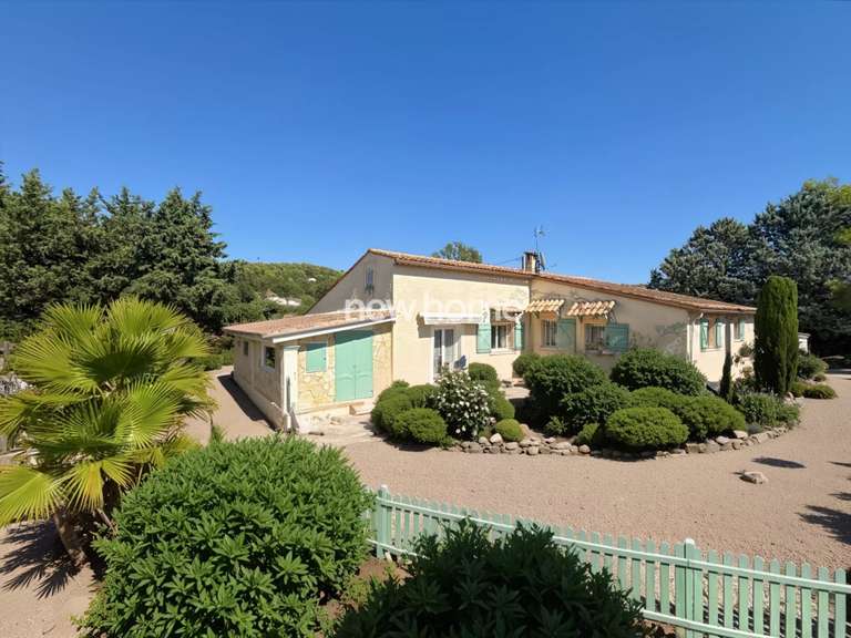 Maison Tourrettes - 3 chambres - 180m²