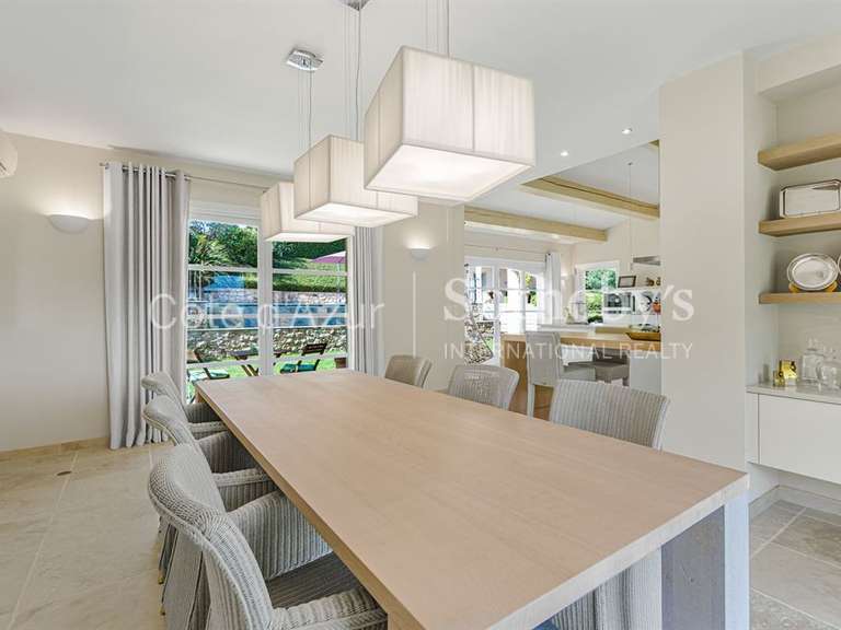 Maison Tourrettes - 2 chambres - 208m²