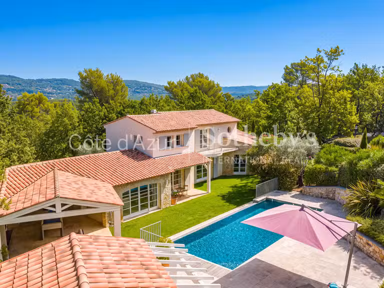 Maison Tourrettes - 2 chambres - 208m²