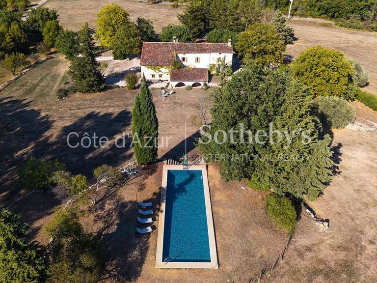 Maison Tourrettes - 4 chambres - 372m²
