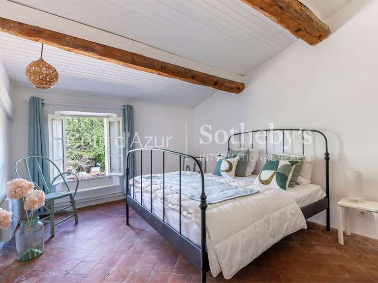Maison Tourrettes - 4 chambres - 372m²