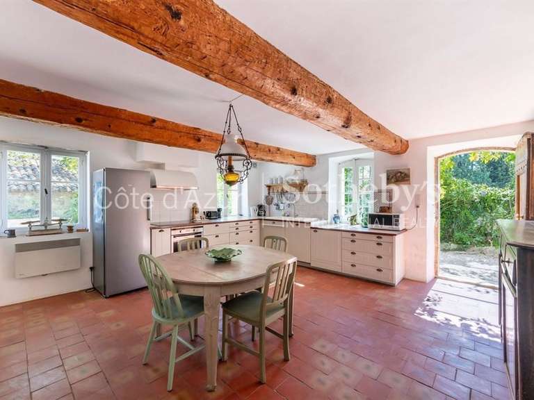 Maison Tourrettes - 4 chambres - 372m²