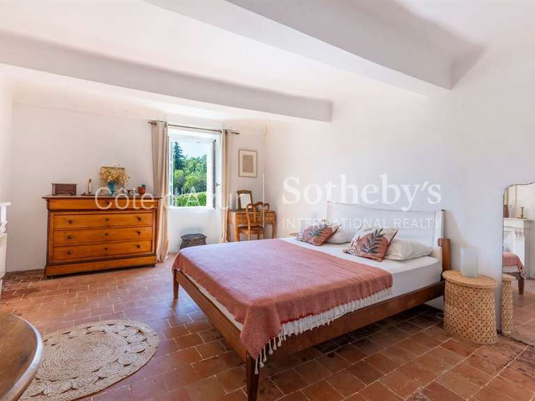 Maison Tourrettes - 4 chambres - 372m²
