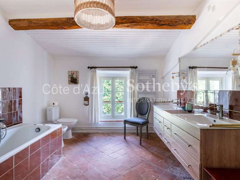 Maison Tourrettes - 4 chambres - 372m²