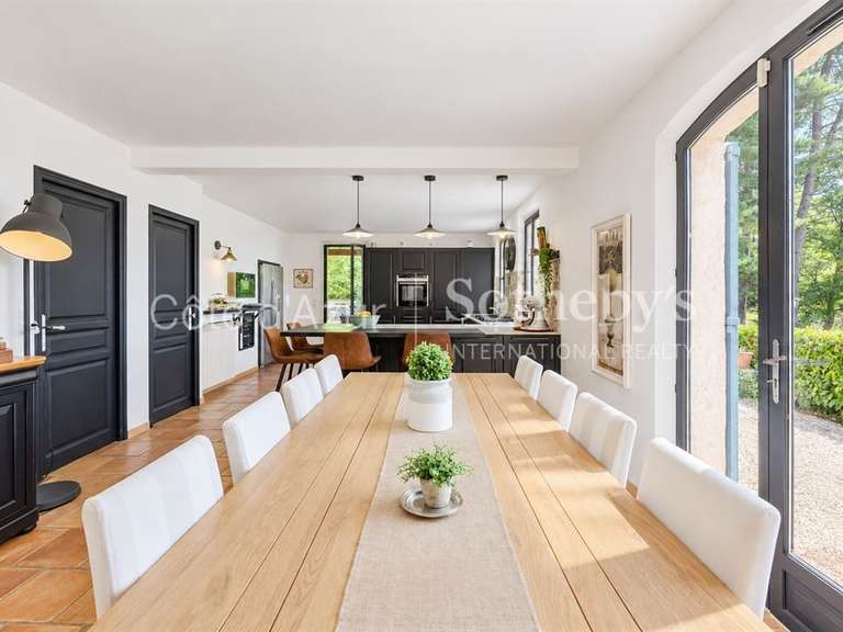 Maison Tourrettes - 5 chambres - 196m²