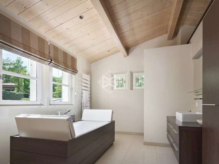 Property Tourrettes - 2 bedrooms - 309m²