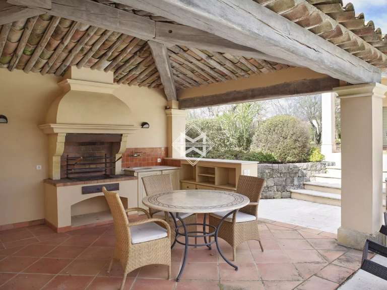 Villa Tourrettes - 4 bedrooms - 327m²