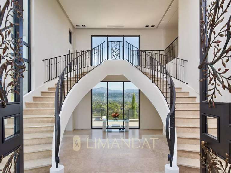 Villa Tourrettes - 6 bedrooms - 450m²