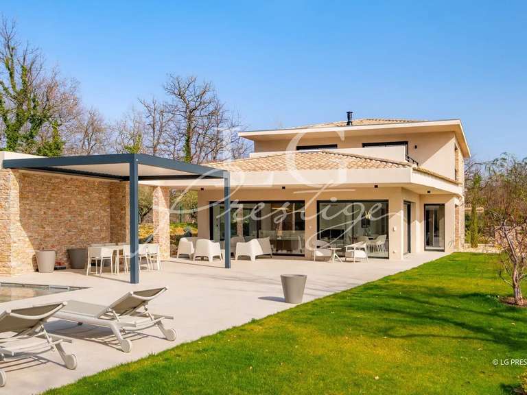 Villa Tourrettes - 4 chambres - 240m²