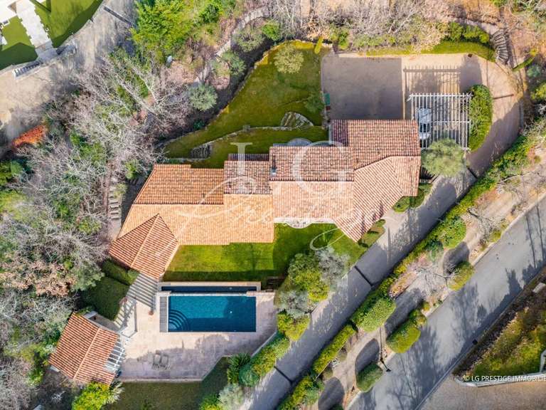 Villa Tourrettes - 2 chambres - 209m²