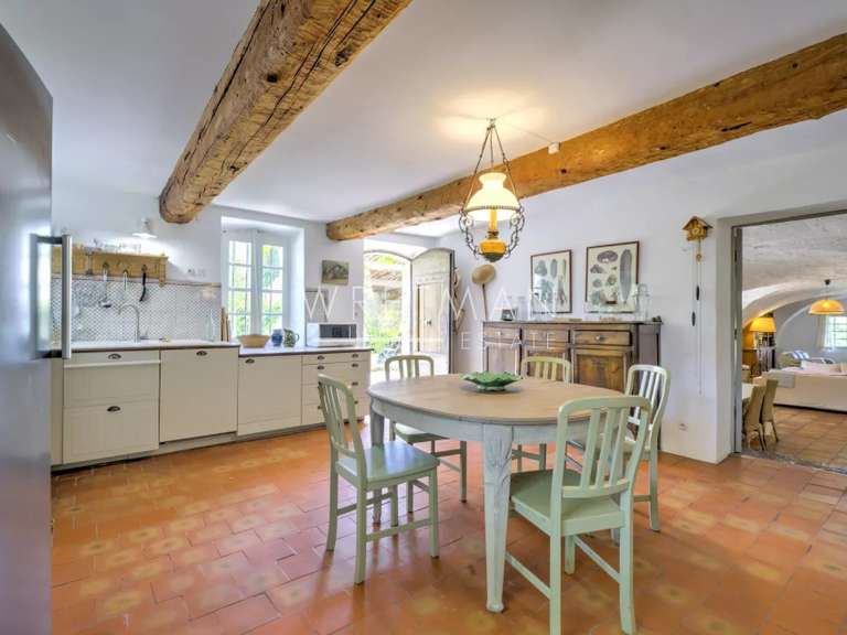 Villa Tourrettes - 6 chambres - 257m²