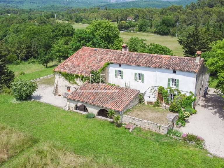 Villa Tourrettes - 6 chambres - 257m²