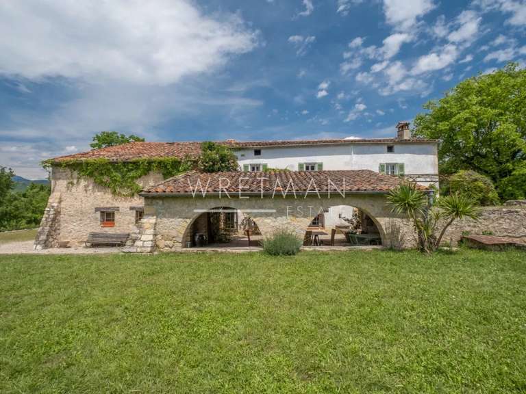 Villa Tourrettes - 6 chambres - 257m²