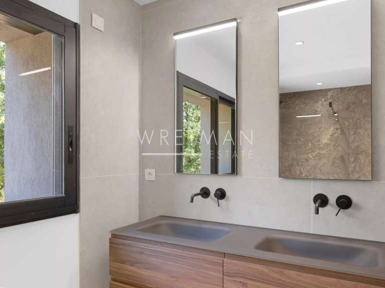 Villa Tourrettes - 5 chambres - 240m²