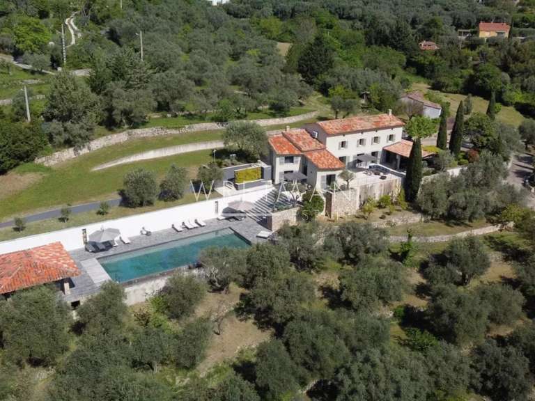 Villa Tourrettes - 5 chambres - 369m²