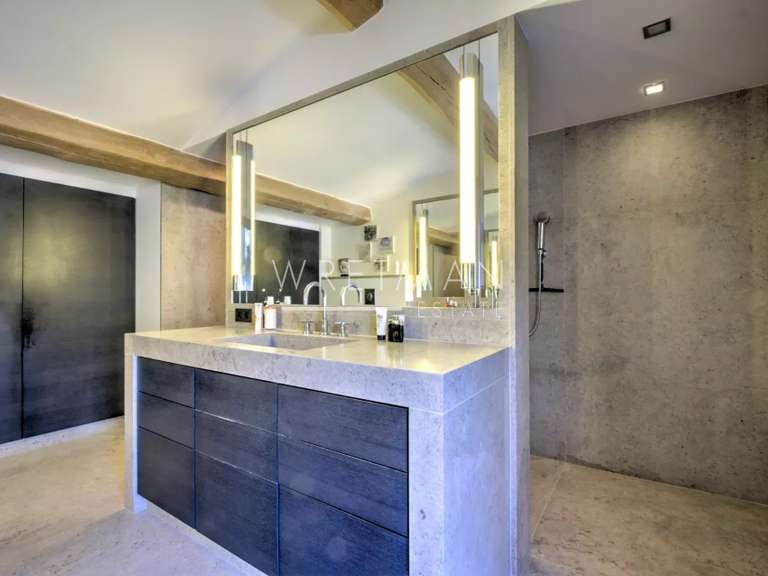 Villa Tourrettes - 5 chambres - 369m²