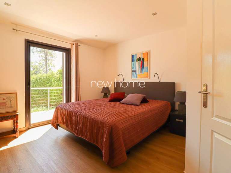 Villa Tourrettes - 4 chambres - 291m²