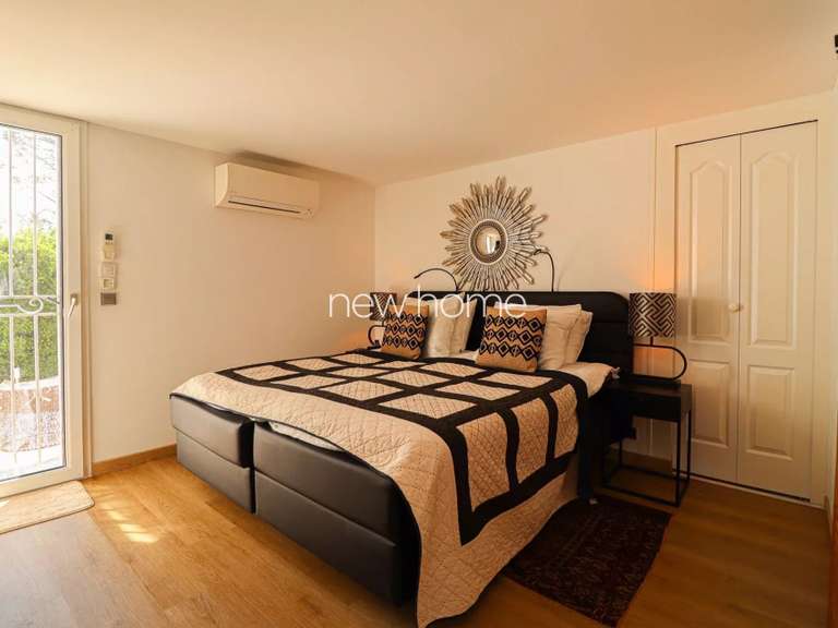 Villa Tourrettes - 4 chambres - 291m²