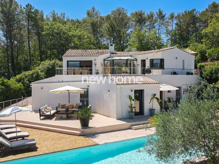 Villa Tourrettes - 4 bedrooms - 291m²