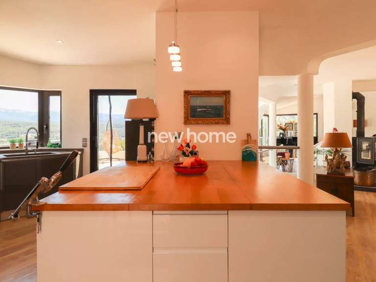 Villa Tourrettes - 4 chambres - 291m²